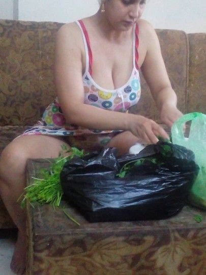 Video Viral Tante Binor Cantik Pemilik Hotel dan Restauran Surabaya Indonesia Service Client