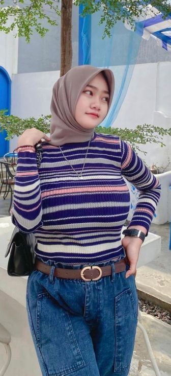 Tante Si Cantik Hijaber Masih Polos Minta Di Cr0tin Muka Kalo Di Dalam Takut Hamil