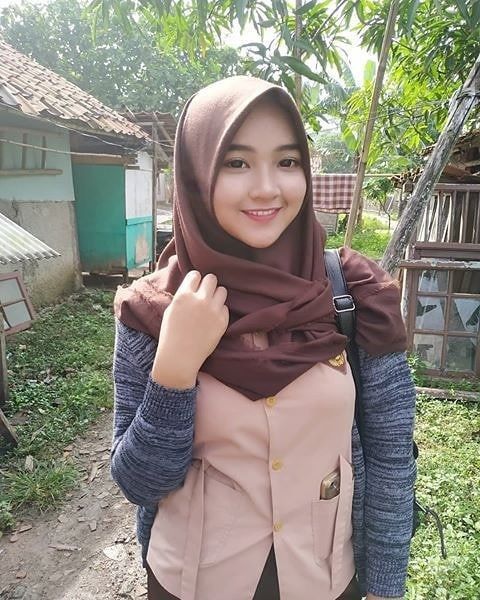 Video Abg SMA Viral Indo Terbaru Indo 2026 Seragam Pramuka Ukhti Yang Masih Horeg dan Bogem Jadi Pusat Perhatian Top 10 Global Trending